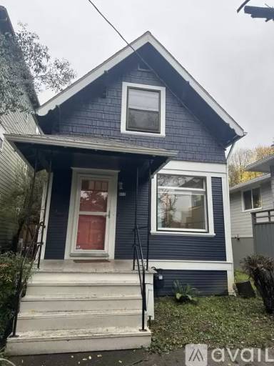Main picture of 612 NE 28th Ave