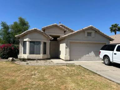 Main picture of 3044 E Sweetwater Ave