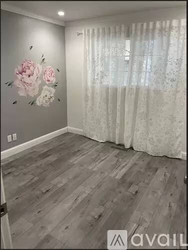 Main picture of 2414 Clover St