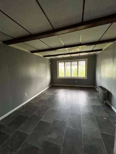 Main picture of 574 Main St