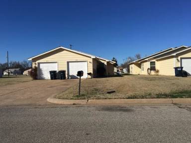 Main picture of 2114 W Pine Ave