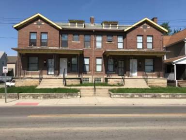 Main picture of 387 Saint Clair Ave