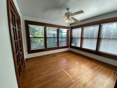 Main picture of 2826 San Gabriel St