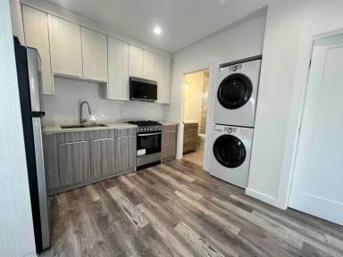 Main picture of 8045 Darby Ave