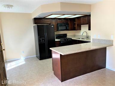 Main picture of 813 Rock Springs Dr