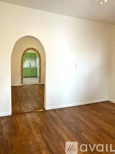 Main picture of 121 W Berger St