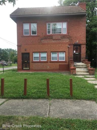 Main picture of 3610 E 139th St