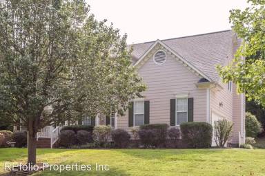 Main picture of 417 Riggsbee Farm Dr