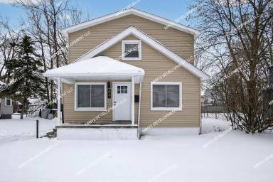 Main picture of 427 W George Ave