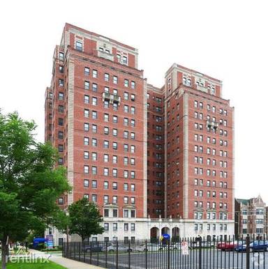 Main picture of 7000 S South Shore Dr & 2373 E 70th St Apartments