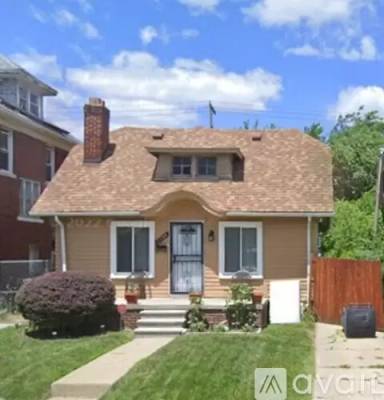 Main picture of 27 Pasadena St