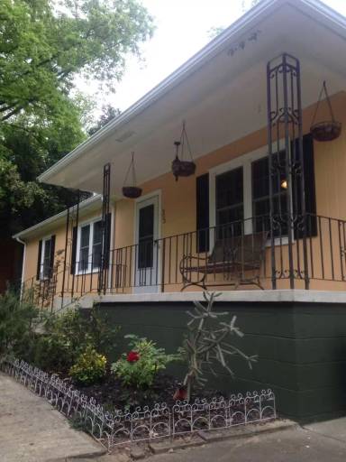 Main picture of 35 Jefferson Cir