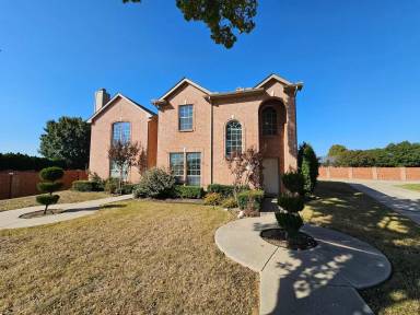 Main picture of 393 Ivan Dr