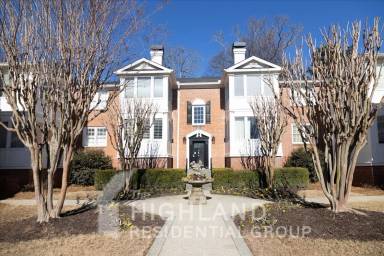 Main picture of 115 Peachtree Memorial Dr NW