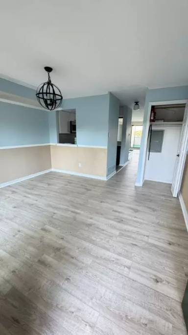 Main picture of 273 Summit House