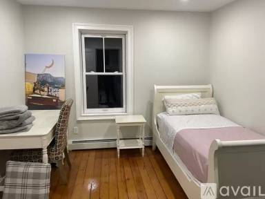 Main picture of 21 Berkeley Ave