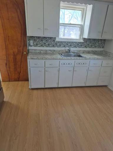 Main picture of 13597 Shady Oak Blvd