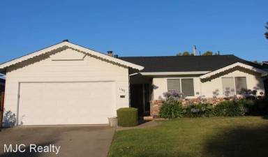 Main picture of 1342 Bobolink Cir