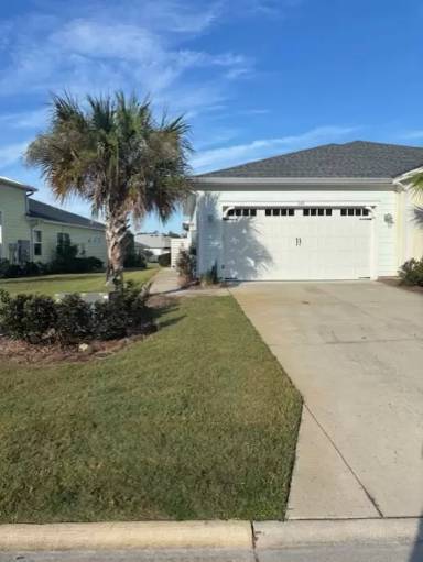 Main picture of 240 Margaritaville Ave S