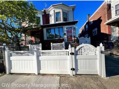 Main picture of 402 W Chew Ave