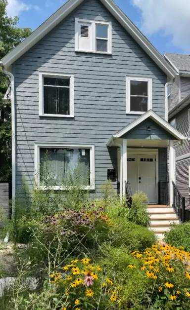 Main picture of 1138-1140 E Mifflin St