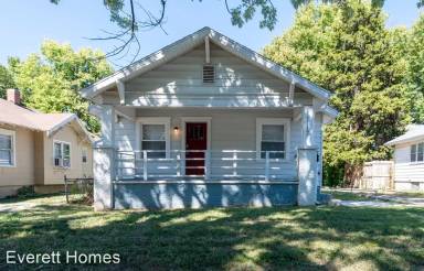 Main picture of 1125 E Delmar St