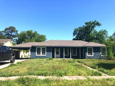 Main picture of 2330 Rusk St