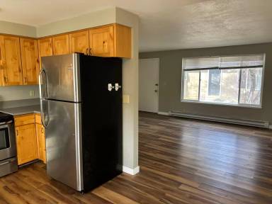 Main picture of 2111 NW Hill St