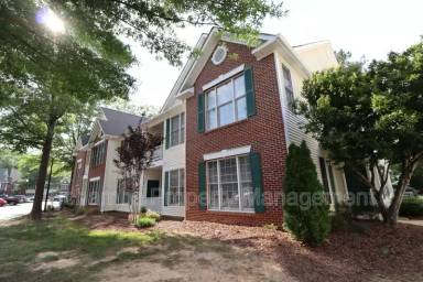 Main picture of 2812 Kudrow Ln
