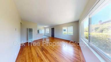 Main picture of 3269 Briggs Ave