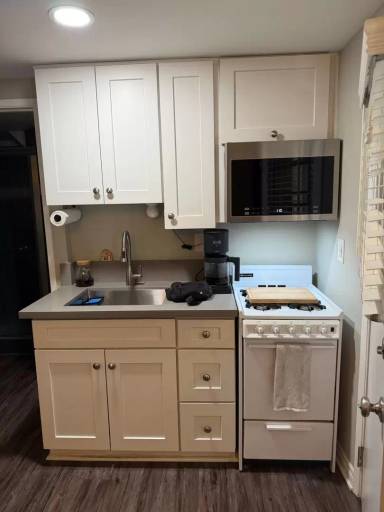 Main picture of 374 Cypress Dr