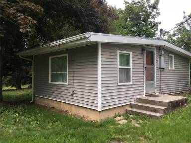 Main picture of 1107 S Lynn St