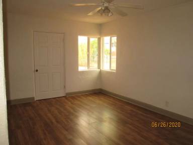 Main picture of 340 E 6th St