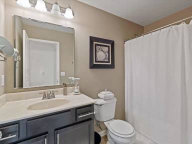 Main picture of 2307 Blossom Ct