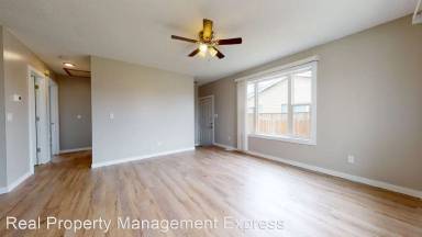 Main picture of 3909 S Terry Ave