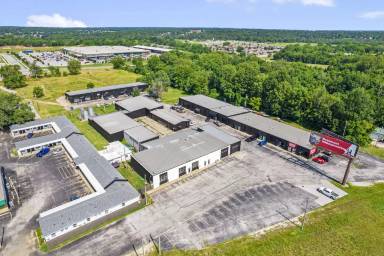 Main picture of 1753 S West Byp