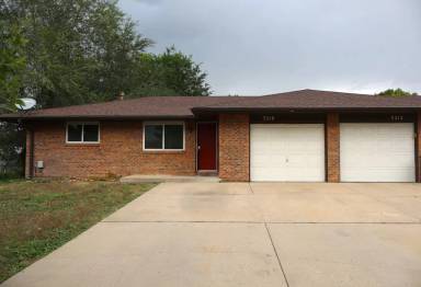 Main picture of 3210 E Locust St