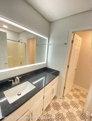 Main picture of 228 Harmon Dr