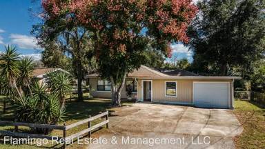 Main picture of 204 S Moss St