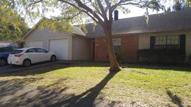 Main picture of 811 Ashlyn Forest Dr