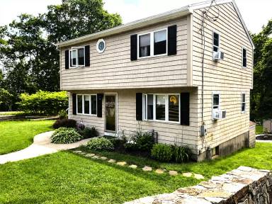 Main picture of 35 Fox Hill Rd
