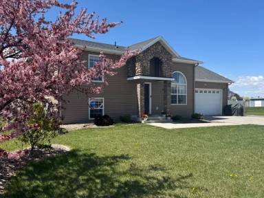 Main picture of 3261 S 1500 W