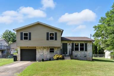 Main picture of 3907 Vienna Dr