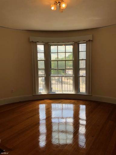Main picture of 2 Greenough Ave