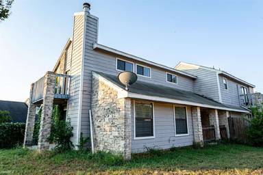 Main picture of 1758 Horseshoe Cir