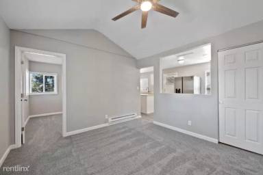Main picture of 3028 S Oxbow Rd