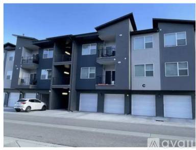 Main picture of 471 W 15 S