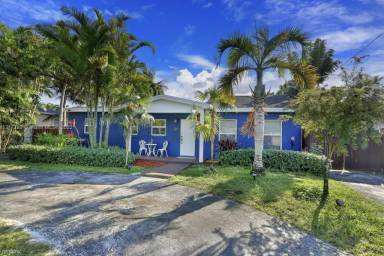 Main picture of 8920 SW 156th St