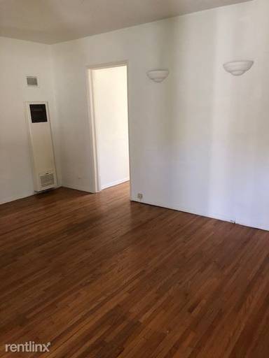 Main picture of 10982 Culver Blvd