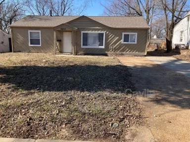 Main picture of 9815 Vickie Pl